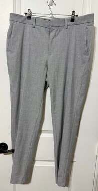 J.M. Haggar Men's Grey Textured Dress Trousers, Size 38x30